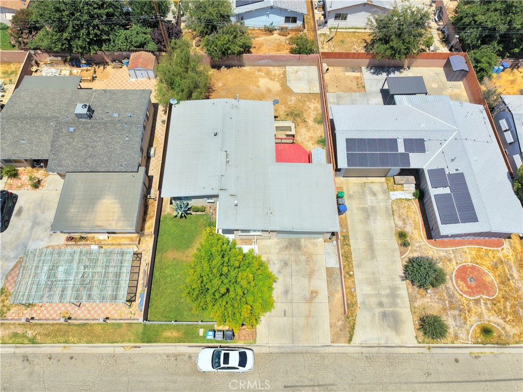 Residential Lease for rent at 815 W Avenue H7, Lancaster CA featuring 4 beds and 2 baths
