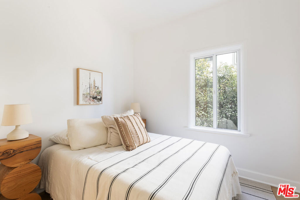 Residential for sale at 1221 5th Avenue 1, Los Angeles CA featuring 2 beds and 2 baths