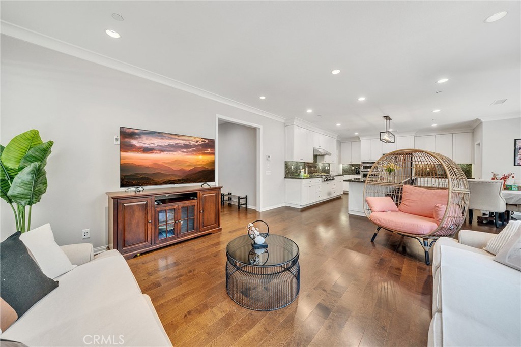 Residential Lease for rent at 109 Crimson Oak, Irvine, Orange County CA featuring 4 beds and 3 baths