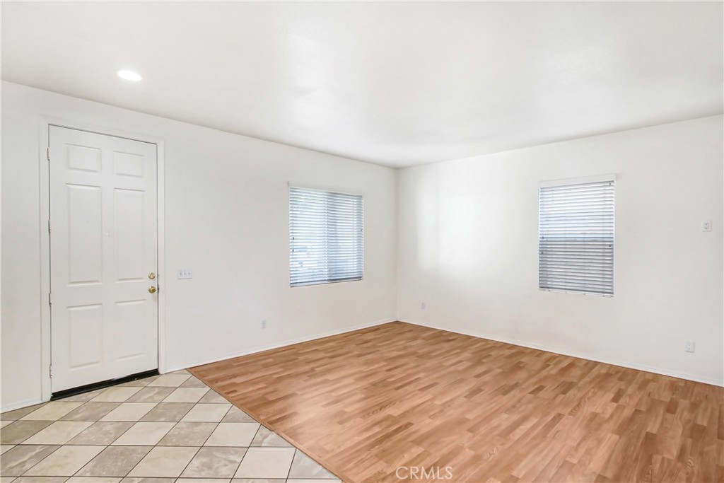 Residential Lease for rent at 33046 Canopy, Lake Elsinore CA featuring 4 beds and 3 baths