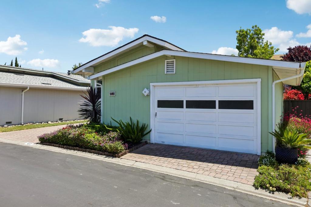 Active for sale at San Jose, CA, San Jose, CA CA and 2 baths