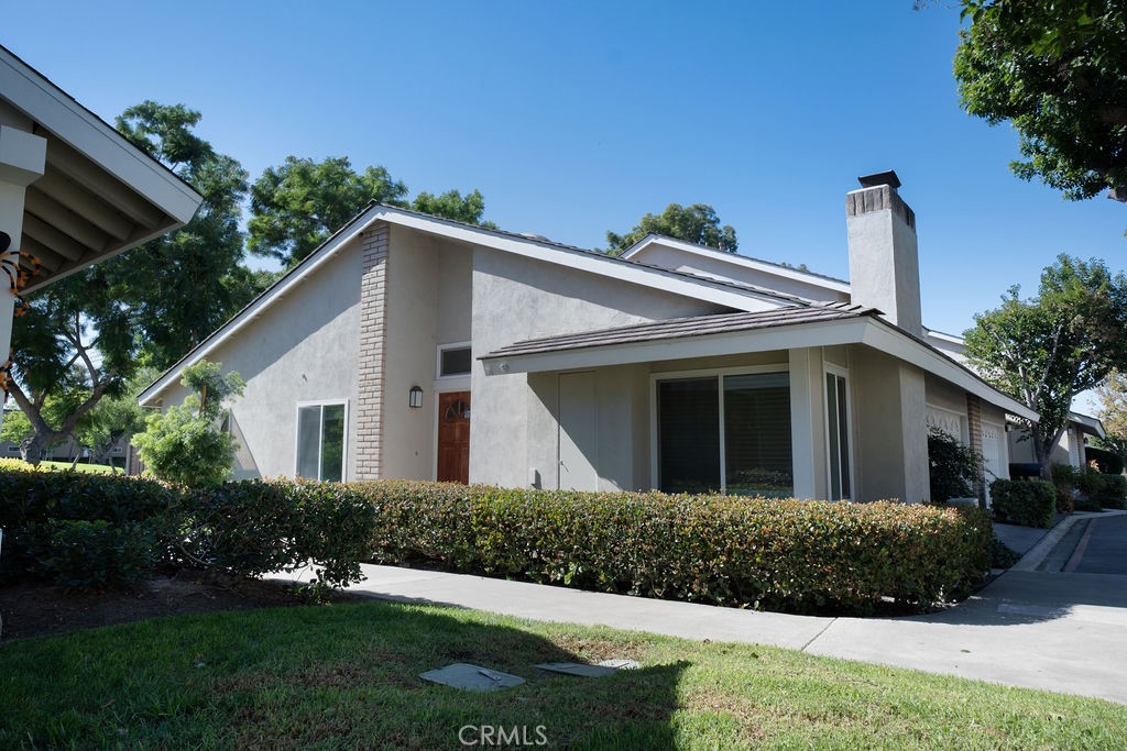Residential Lease for rent at 13 Brookmont 60, Irvine, Orange County CA featuring 2 beds and 2 baths