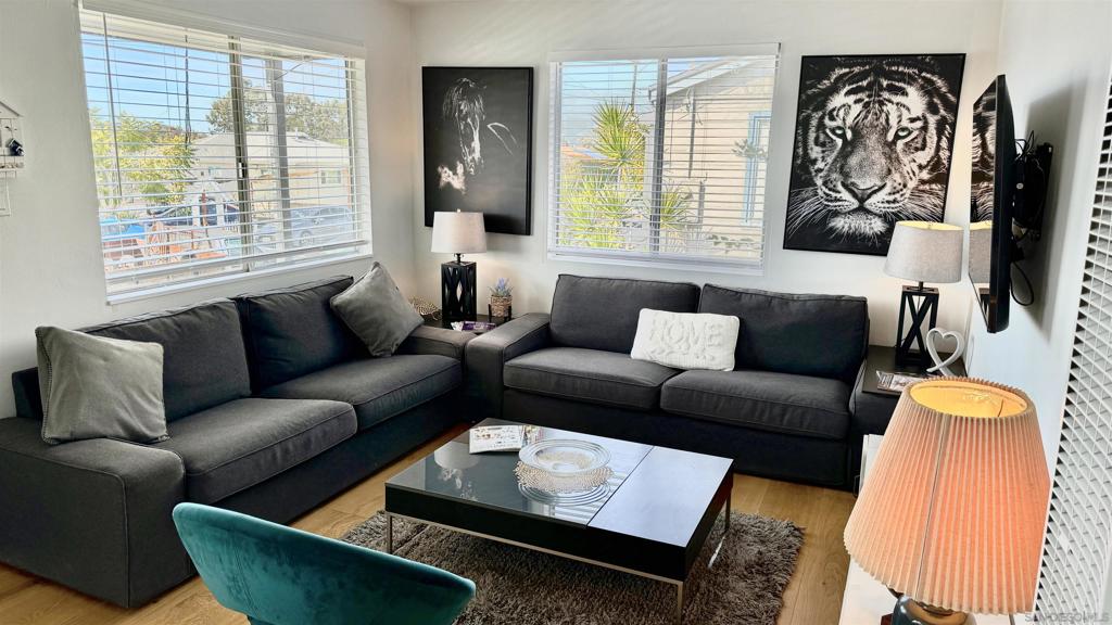 Residential Lease for rent at 2757 Preece, San Diego CA featuring 3 beds and 1 bath