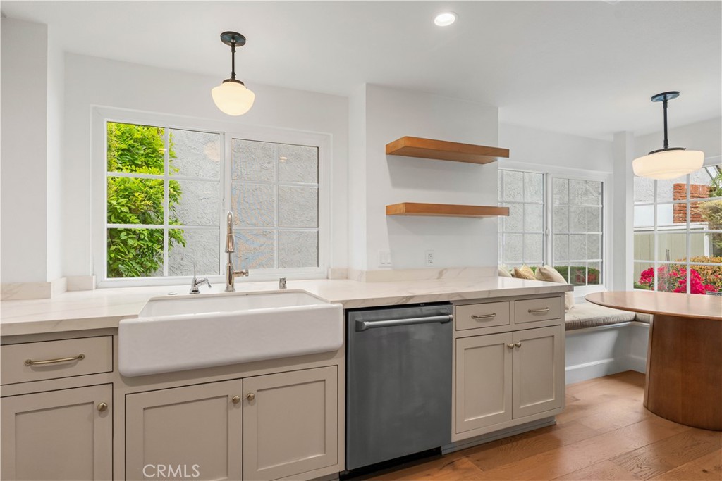 Residential Lease for rent at 3437 Wimbledon Way, Costa Mesa, Orange County CA featuring 2 beds and 2 baths