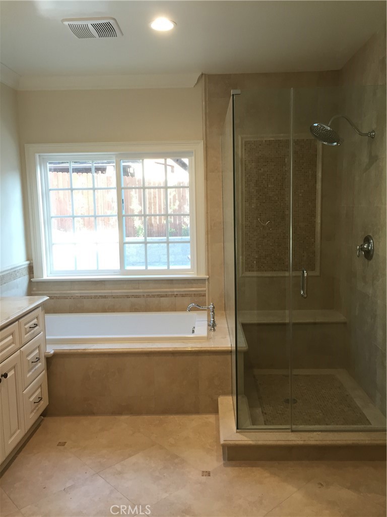 Residential Lease for rent at 5310 La Forest Drive, La Canada Flintridge CA featuring 4 beds and 4 baths