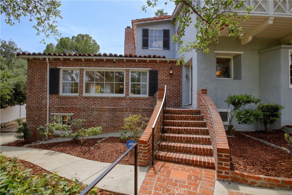 Active for sale at Glendale, CA, Glendale, CA CA and 4 baths