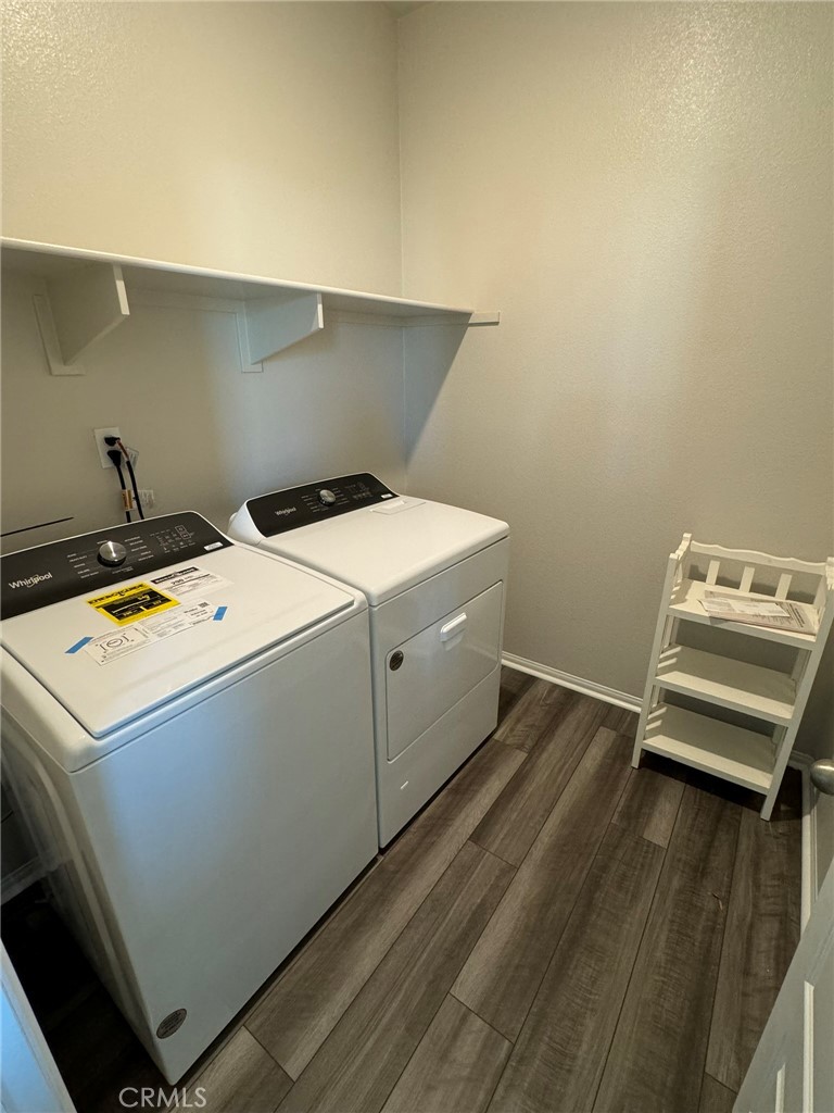 Residential Lease for rent at 40442 Melrose, Temecula CA featuring 3 beds and 3 baths