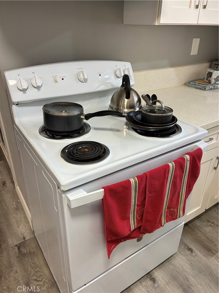 Residential Lease for rent at 43480 Briercliff, Hemet CA featuring 2 beds and 1 bath