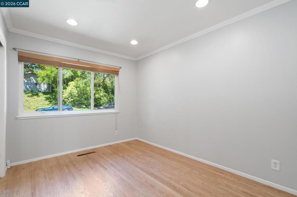 Residential Lease for rent at 1021 Windsor Dr, Lafayette CA featuring 3 beds and 2 baths
