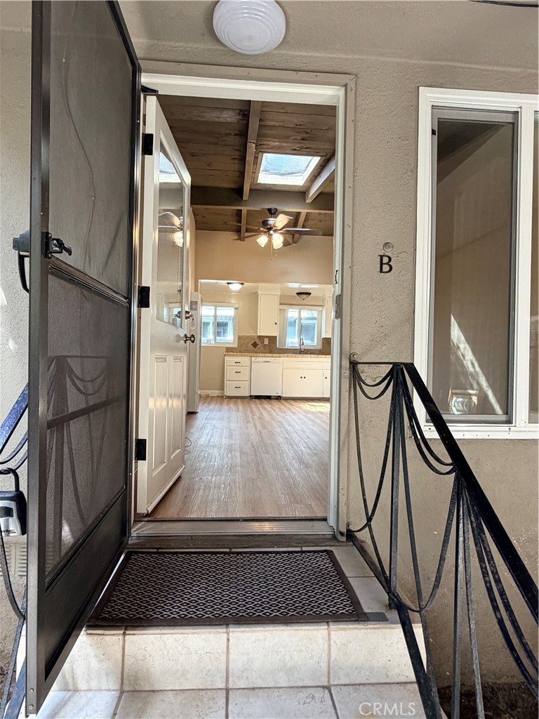 Residential Lease for rent at , San Clemente CA featuring 1 bed and 1 bath