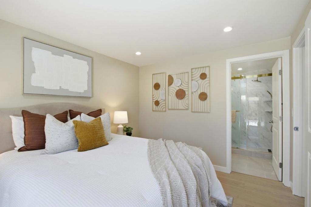 Active for sale at Santa Clara, CA, Santa Clara, CA CA and 2 baths