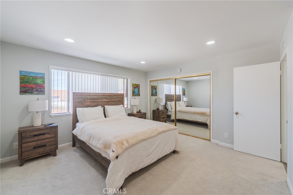 Residential Lease for rent at 28033 Ridgebluff Court, Rancho Palos Verdes, Los Angeles CA featuring 2 beds and 2 baths