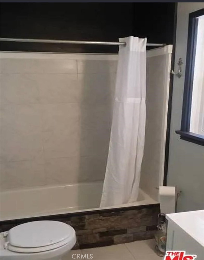 Quadruplex for sale at 1666 La Fayette 4, Los Angeles, CA