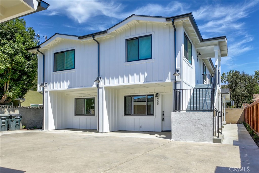 Residential Lease for rent at 455 N Olive St, Orange CA featuring 1 bed and 1 bath