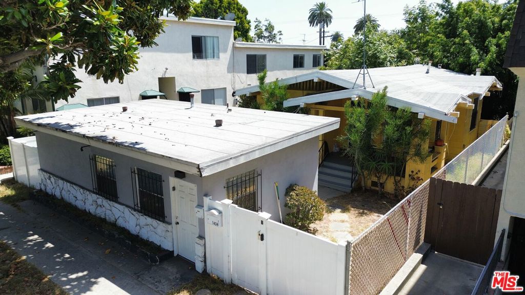 Active for sale at Santa Monica, CA, Santa Monica, CA CA and 2 baths