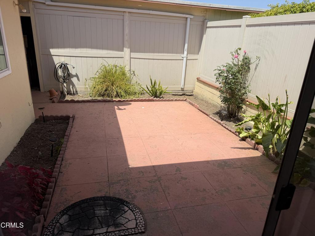 Residential Lease for rent at 191 W Fiesta Green, Port Hueneme, Ventura County CA featuring 2 beds and 2 baths