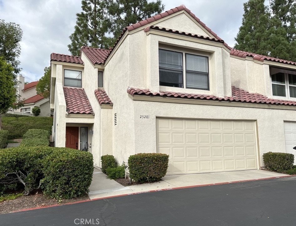 Residential Lease for rent at 25281 Vista Hermosa, Lake Forest, Orange County CA featuring 3 beds and 3 baths