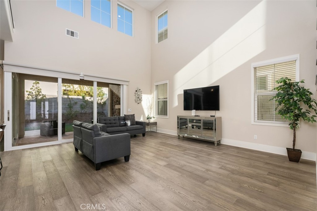 Residential Lease for rent at 67 Ray, Irvine, Orange County CA featuring 4 beds and 4 baths