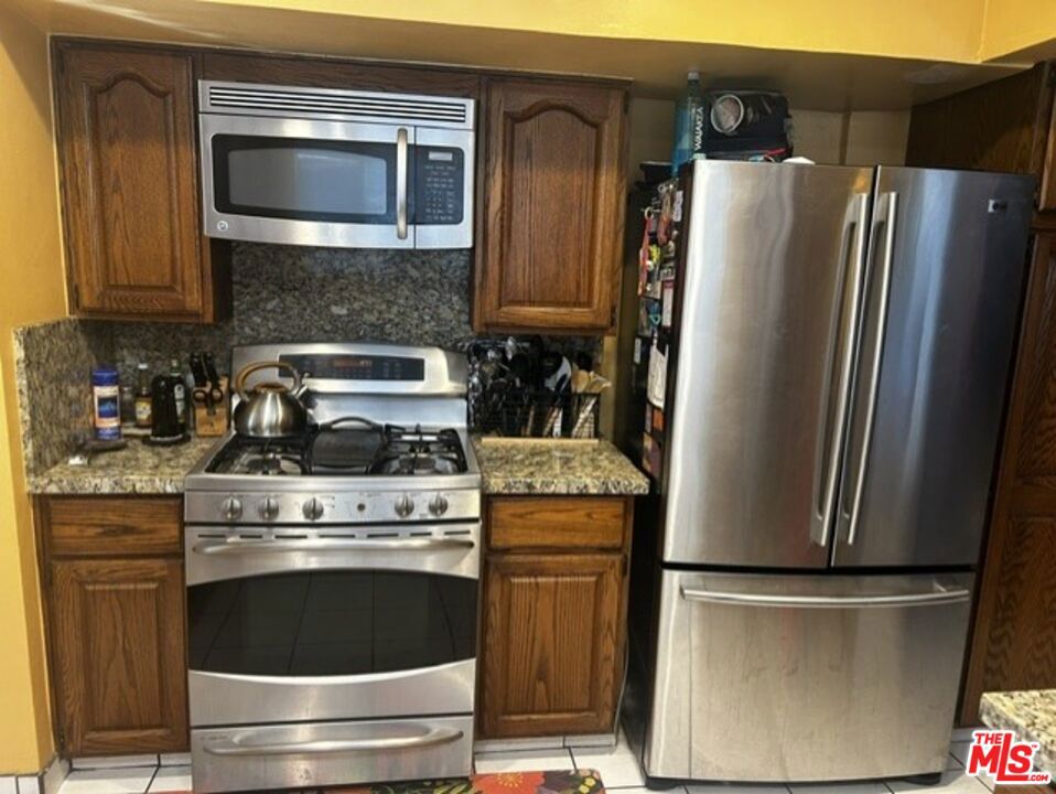 Residential for sale at 3635 Aureola Boulevard, Los Angeles CA featuring 3 beds and 2 baths