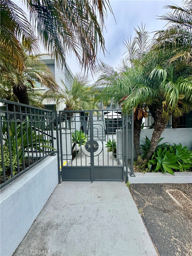 Residential Lease for rent at 970 Glenneyre Street D, Laguna Beach CA featuring 1 bed and 1 bath