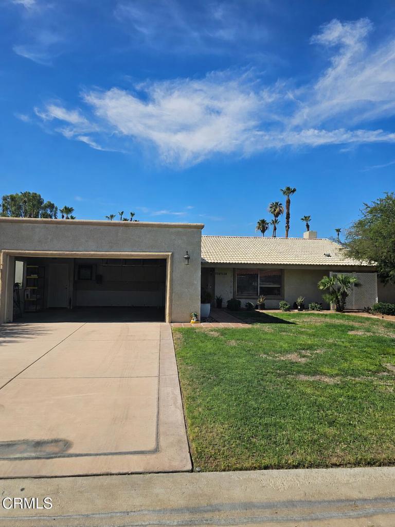 Residential Lease for rent at 78440 Calle Felipe, La Quinta CA featuring 3 beds and 3 baths