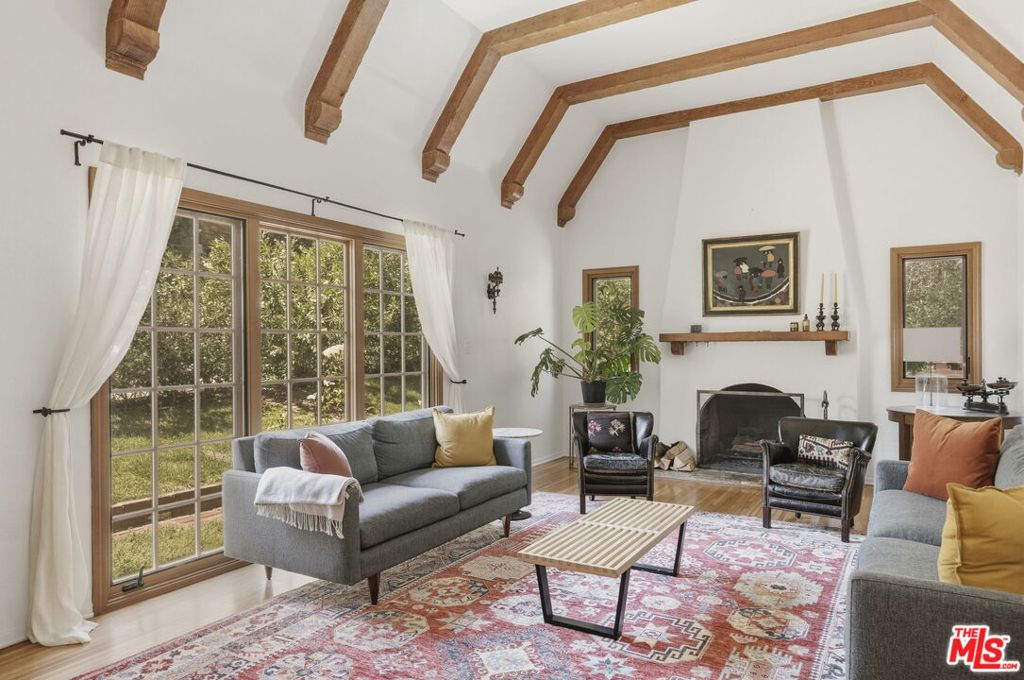 Active for sale at Glendale, CA, Glendale, CA CA and 4 baths