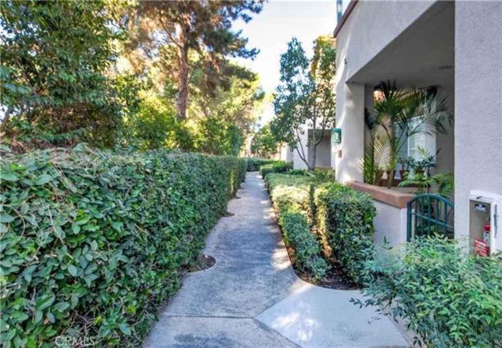 Residential Lease for rent at 1704 Solvay Aisle, Irvine, Orange County CA featuring 2 beds and 2 baths