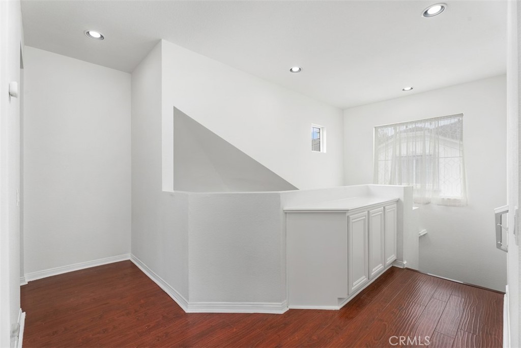 Residential Lease for rent at 7882 Orchid, Huntington Beach CA featuring 3 beds and 3 baths