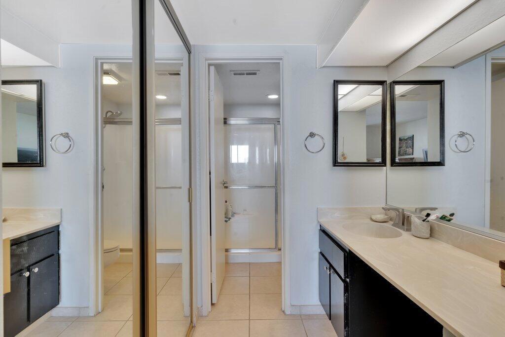 Residential Lease for rent at 5301 E Waverly Drive 140, Palm Springs CA featuring 2 beds and 2 baths