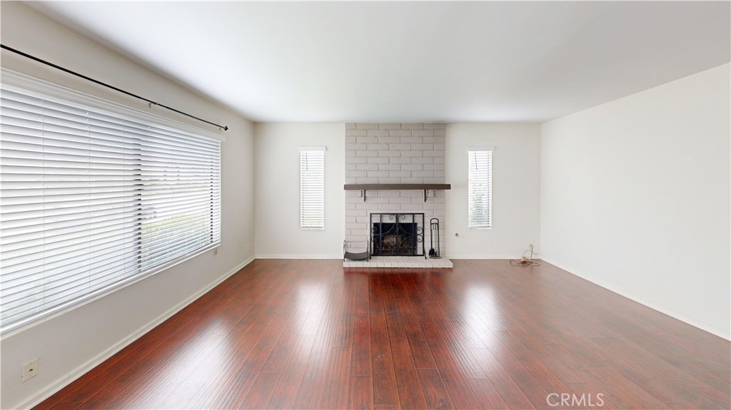 Residential Lease for rent at 5117 W Wooley 1, Oxnard CA featuring 2 beds and 2 baths