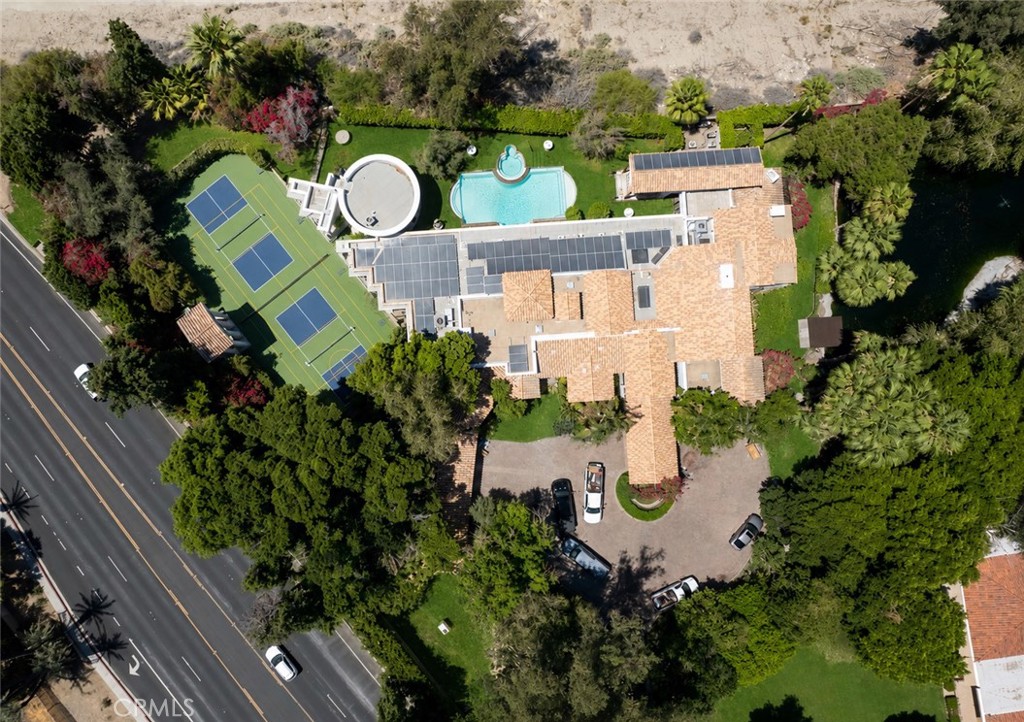 Single Family Residence for sale at 41511 Bob Hope Drive, Rancho Mirage, CA featuring 5 beds and 8 baths