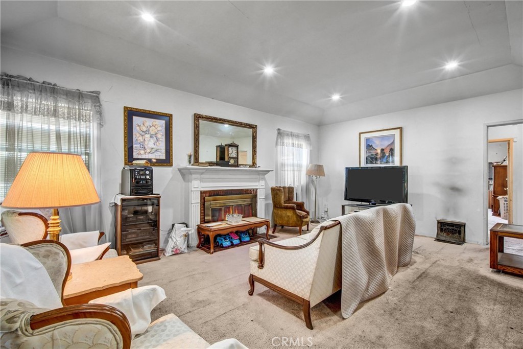 Residential for sale at 1544 S Burnside, Los Angeles CA featuring 2 beds and 1 bath