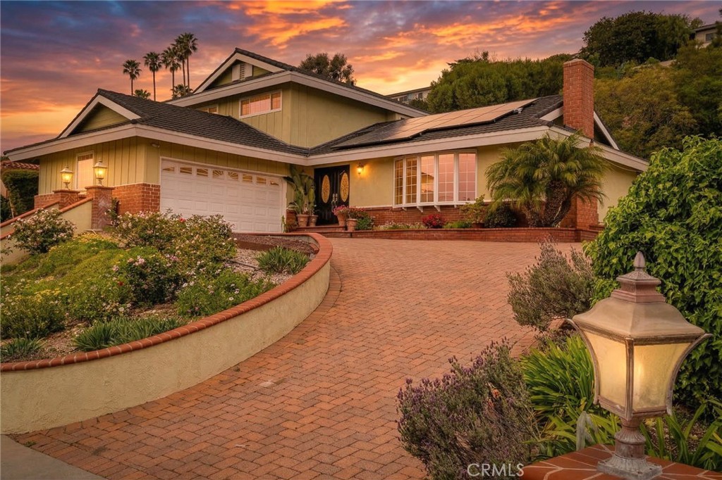 Residential Lease for rent at 3675 Vigilance, Rancho Palos Verdes, Los Angeles County, CA featuring 4 beds and 3 baths