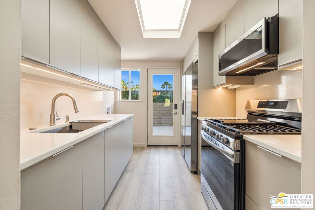 Residential Lease for rent at 266 E Via Escuela A, Palm Springs CA featuring 3 beds and 2 baths