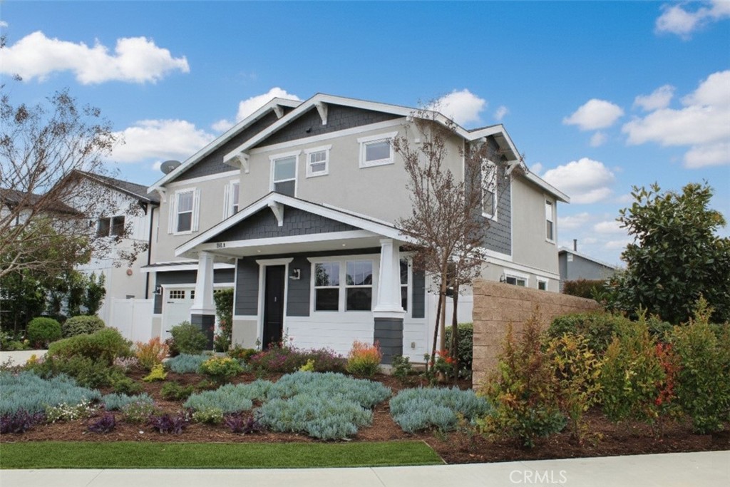 Residential Lease for rent at 155 Unit A Flower, Costa Mesa, Orange County CA featuring 4 beds and 3 baths