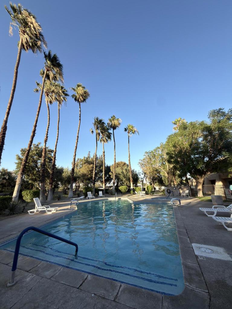 Residential Lease for rent at 680 N Ashurst Court 115, Palm Springs CA featuring 1 bed and 1 bath