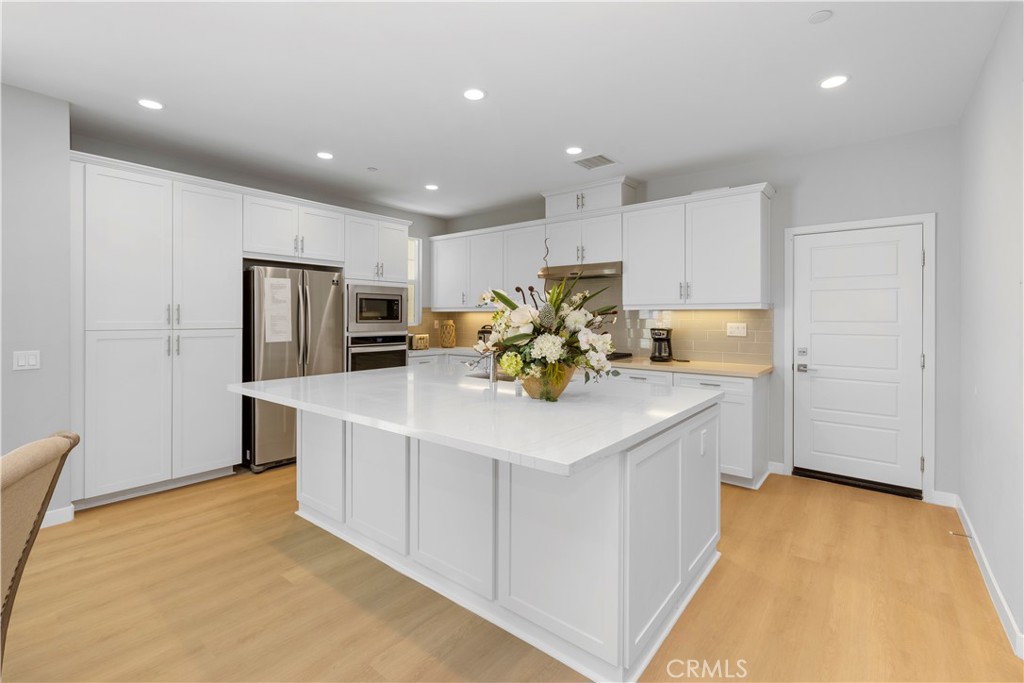 Residential Lease for rent at 136 Modjeska, Irvine, Orange County CA featuring 3 beds and 3 baths