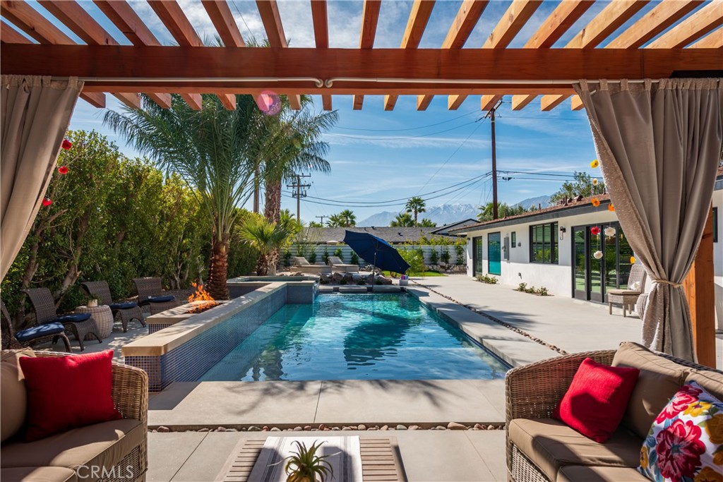 Residential Lease for rent at 3152 N Starr, Palm Springs CA featuring 3 beds and 3 baths