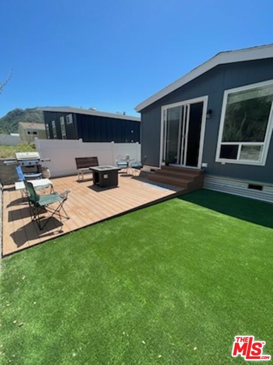 Residential Lease for rent at 30473 Mulholland Highway 164, Agoura Hills CA featuring 3 beds and 2 baths