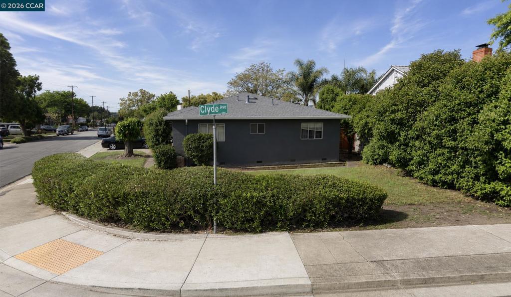Residential Lease for rent at 2859 Foskett Ave, Concord CA featuring 4 beds and 2 baths