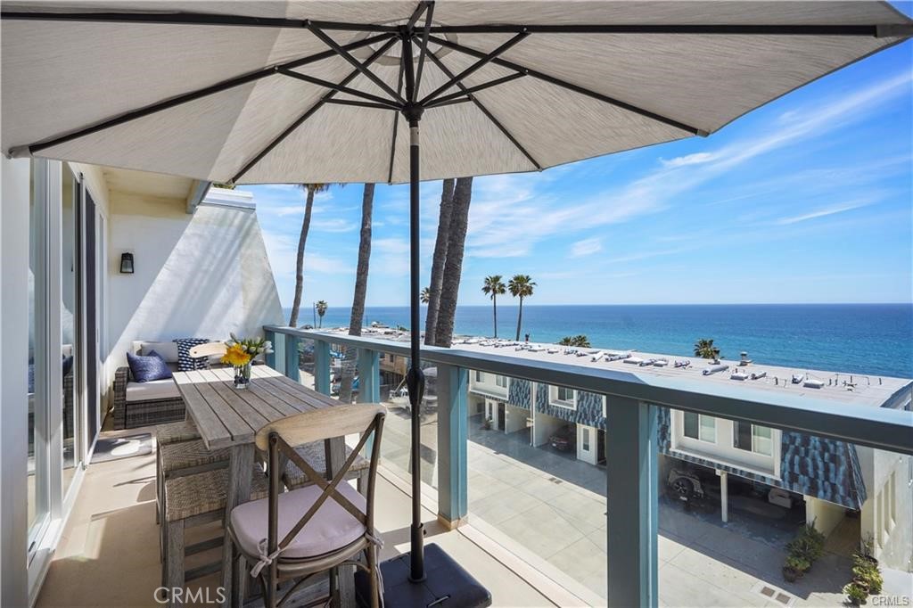 Residential Lease for rent at 11940 Oceanaire Lane, Malibu CA featuring 2 beds and 2 baths