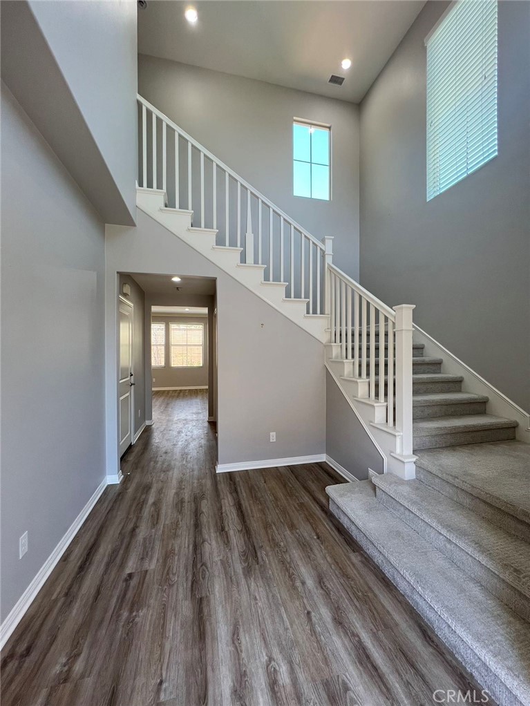 Residential Lease for rent at 98 Devonshire, Irvine, Orange County CA featuring 3 beds and 3 baths
