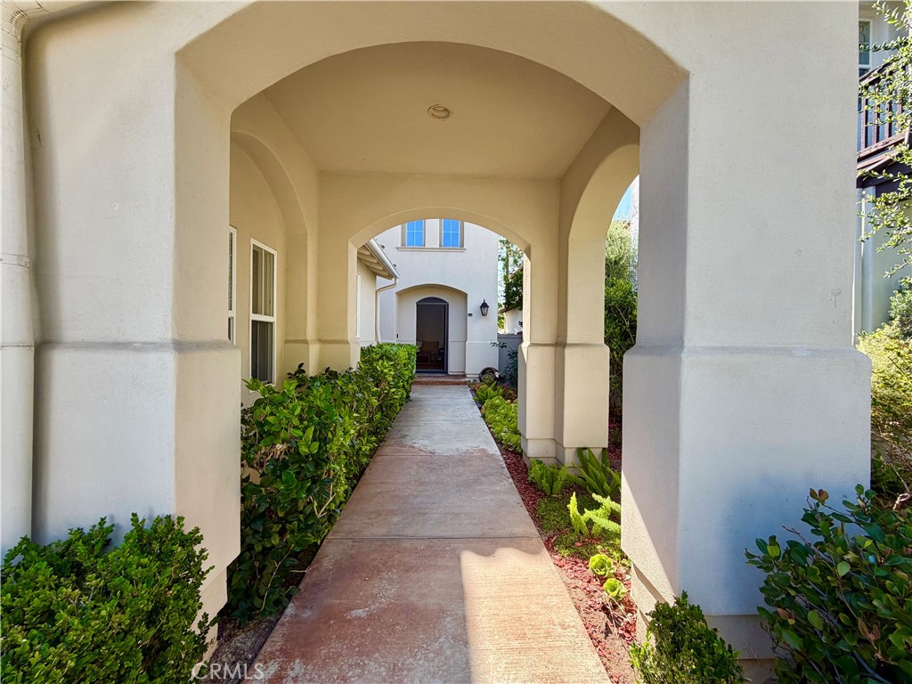 Residential Lease for rent at 25 New Dawn, Irvine, Orange County CA featuring 5 beds and 6 baths