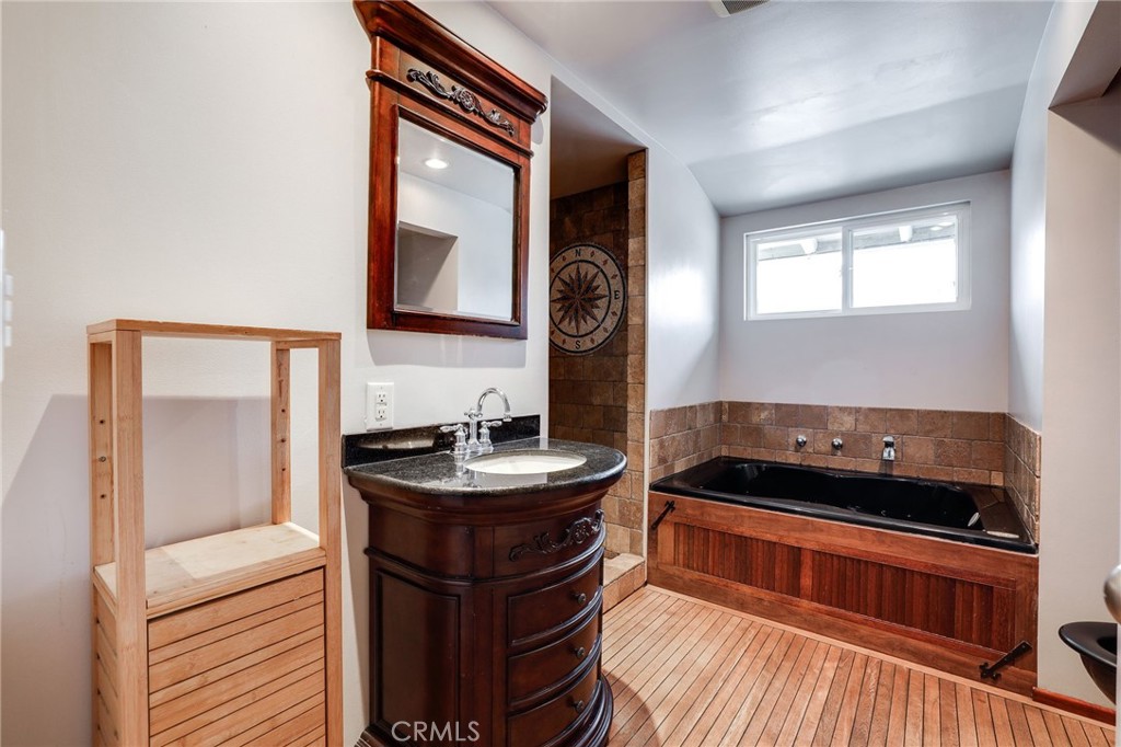 Residential Lease for rent at 9752 Harle, Anaheim CA featuring 3 beds and 2 baths
