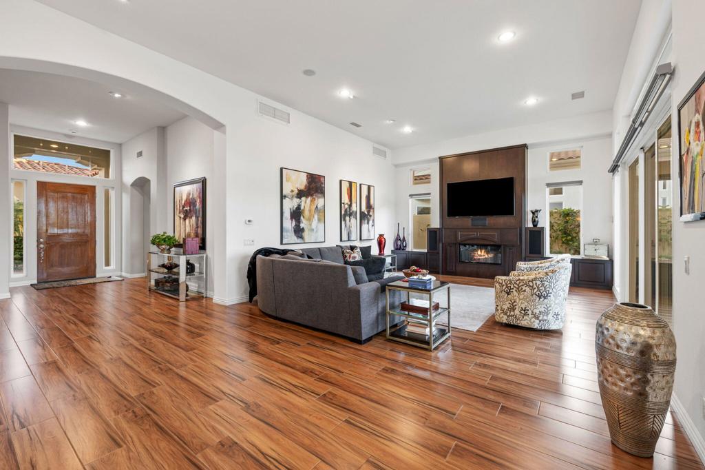 Residential Lease for rent at 704 Mission Creek Drive, Palm Desert CA featuring 3 beds and 4 baths