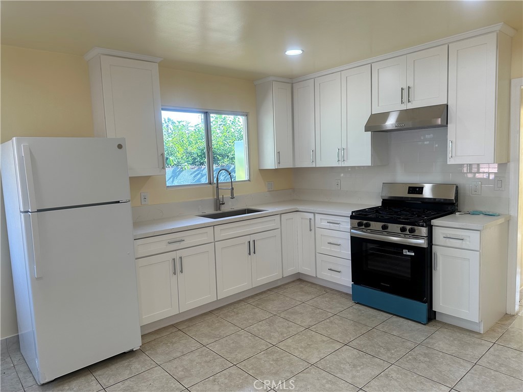 Residential Lease for rent at 10534 Daines Drive, Temple City CA featuring 2 beds and 1 bath