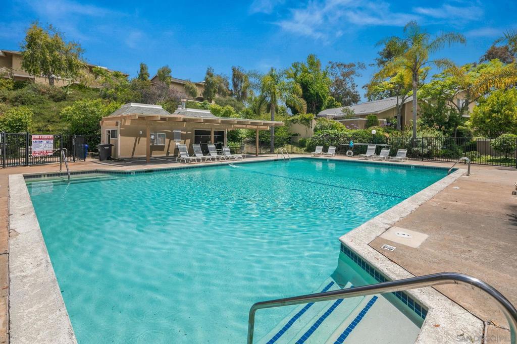 Residential Lease for rent at 4390 Caminito Del Diamante 93, San Diego CA featuring 3 beds and 2 baths