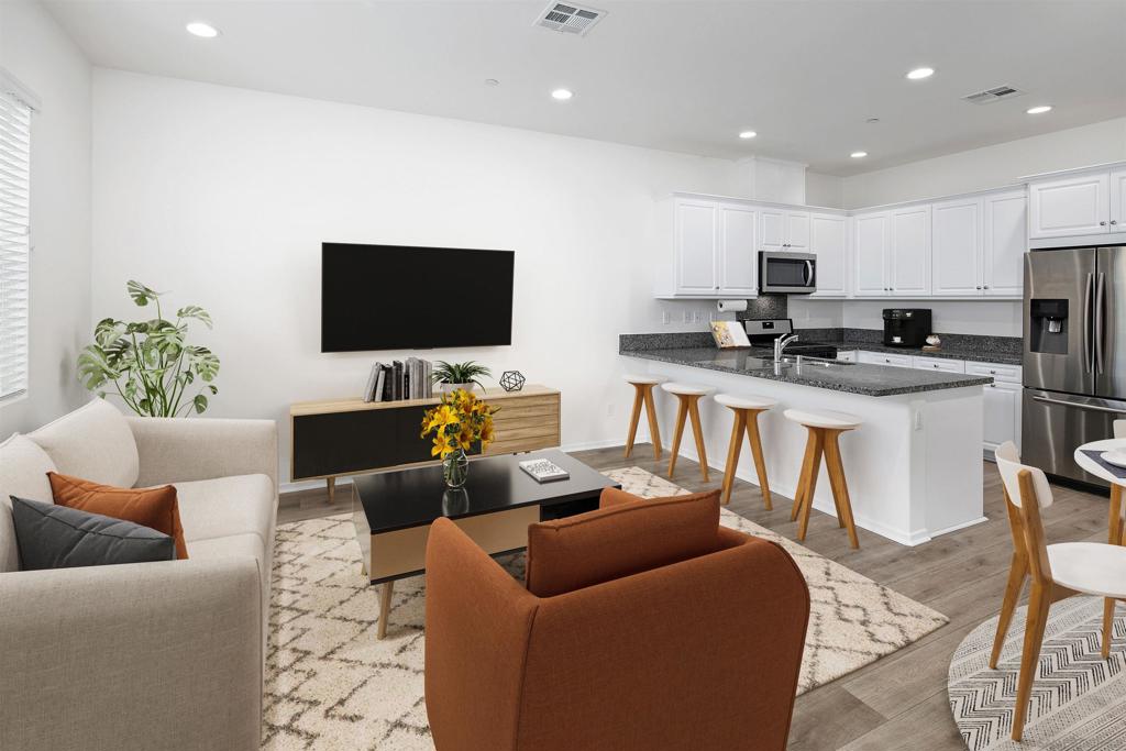 Residential Lease for rent at 1323 Camino Carmelo 154, Chula Vista CA featuring 3 beds and 3 baths