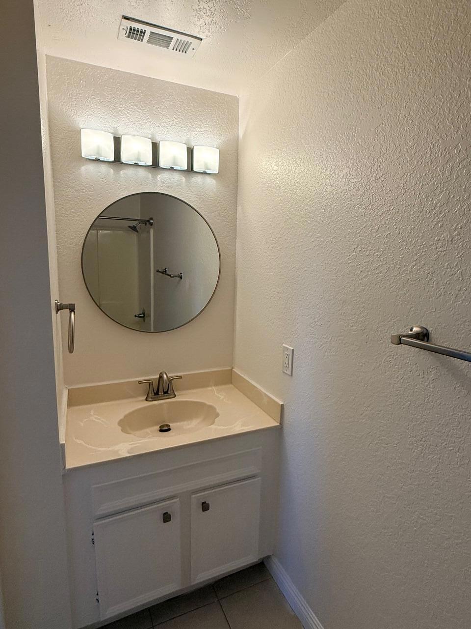 Residential Lease for rent at 675 N Los Felices Circle W 210, Palm Springs CA featuring 1 bed and 1 bath