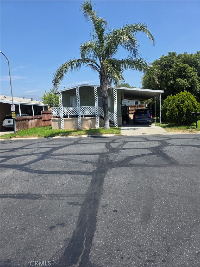 Manufactured In Park for sale at , Fontana CA featuring 2 beds and 2 baths